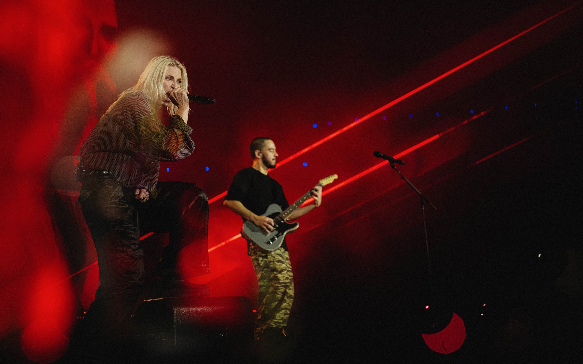 Film backdrop for Docu: Linkin Park - Unshatter