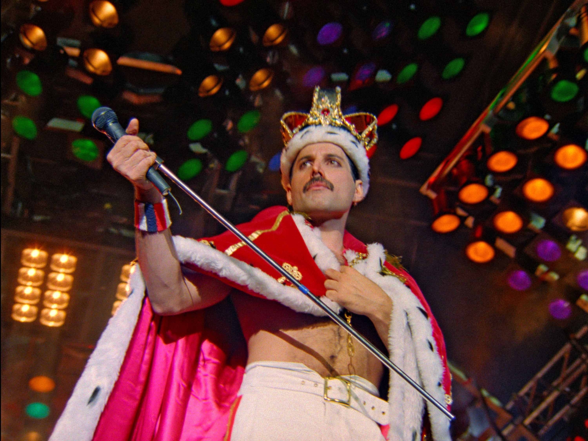 Film backdrop for The Queen Experience